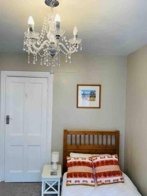 Rockferry 3 Bed Central Apartment + Parking Permit Dartmouth Buitenkant foto