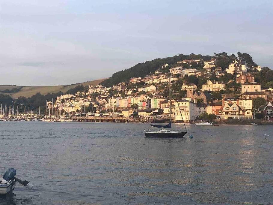 Rockferry 3 Bed Central Apartment + Parking Permit Dartmouth Buitenkant foto